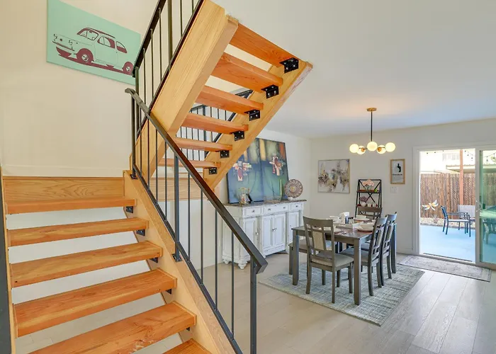 Holiday home 2 Mi To Old Town! Dog-friendly W/ Pool *