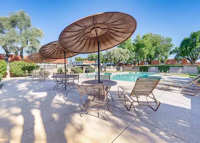 2 Mi To Old Town! Dog-friendly W/ Pool Holiday home